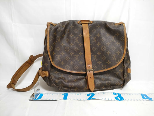 LOUIS VUITTON Monogram M42254 Saumur 35 Shoulder Bag