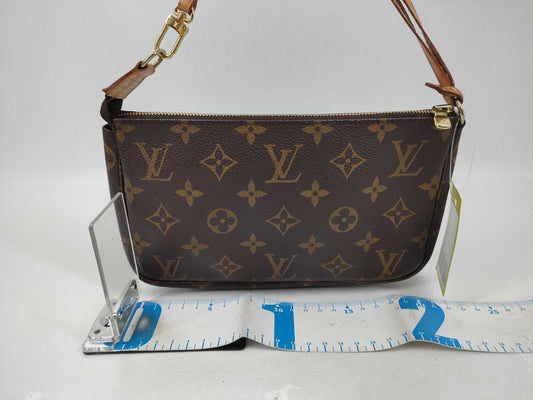 LOUIS VUITTON Monogram M40712 Pochette Accessoires Pouch