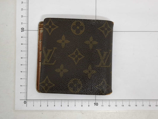 Cartier and Louis Vuitton Bifold Wallet Set