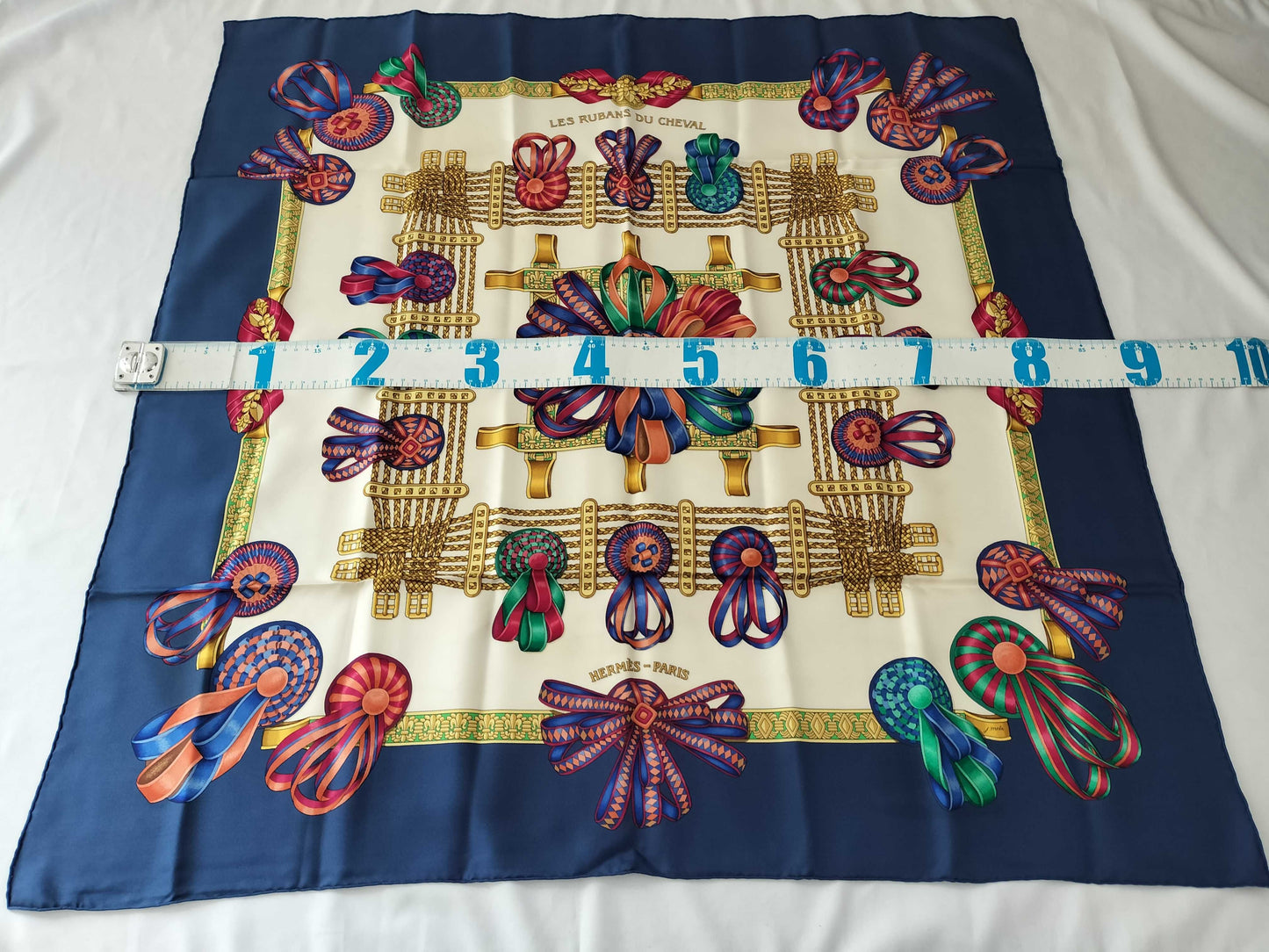 HERMES Carre LES RUBANS DU CHEVAL Scarf without tag