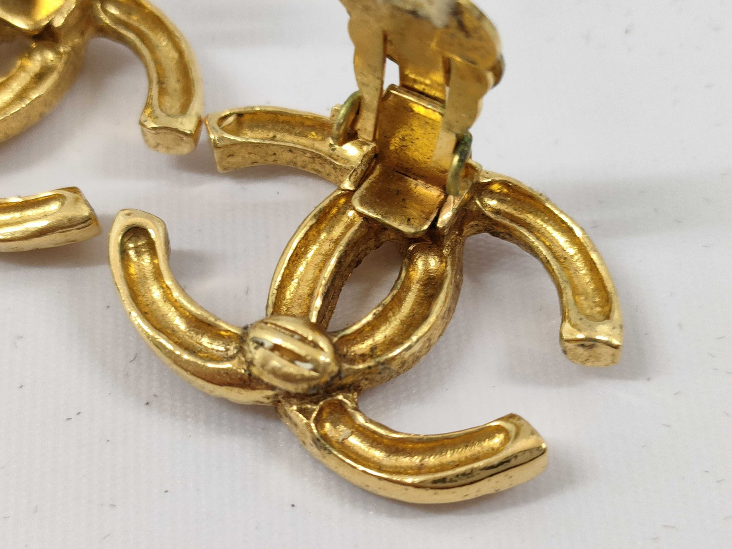 CHANEL Coco Earrings