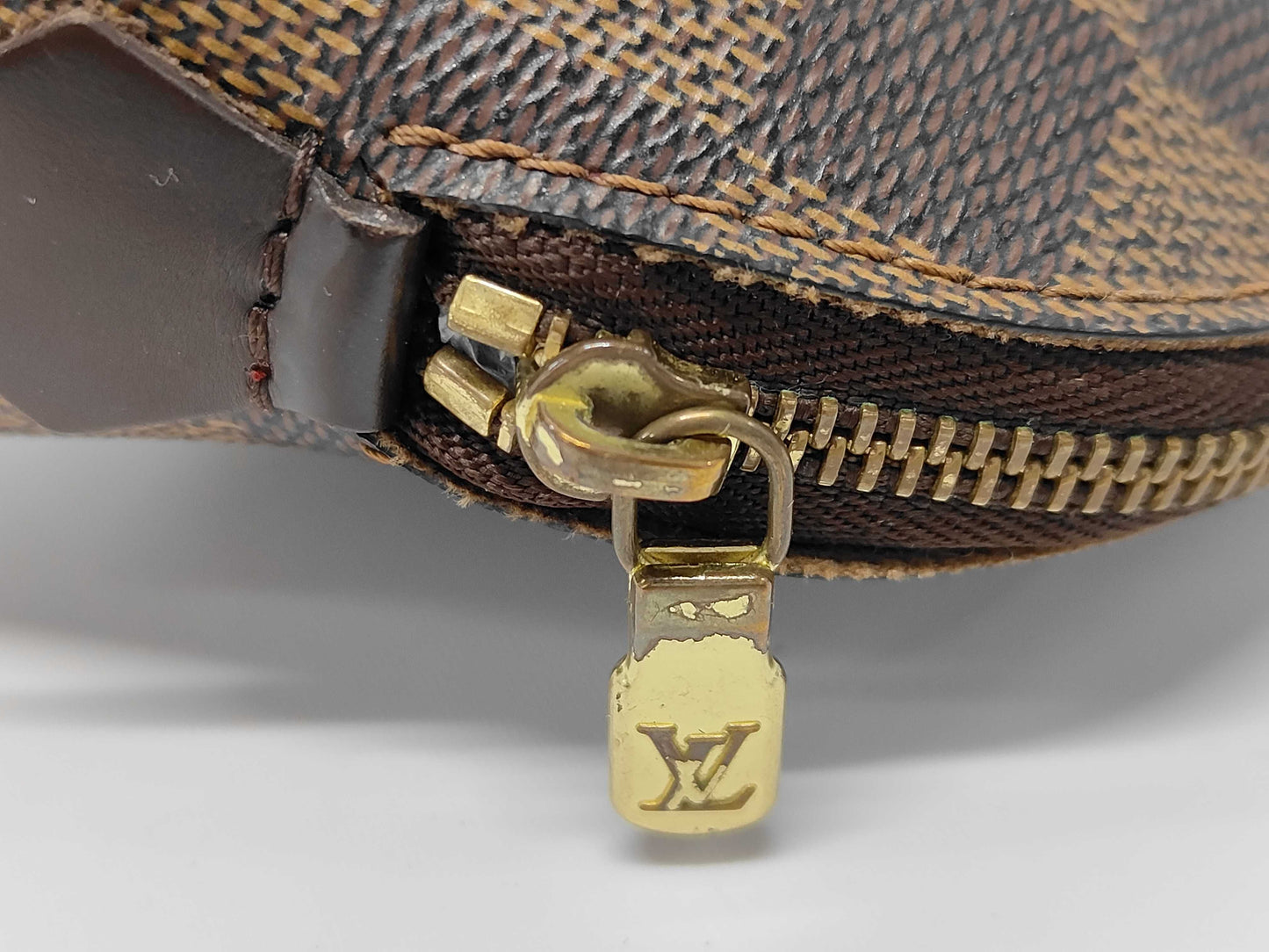 LOUIS VUITTON Damier Pouch Pouch