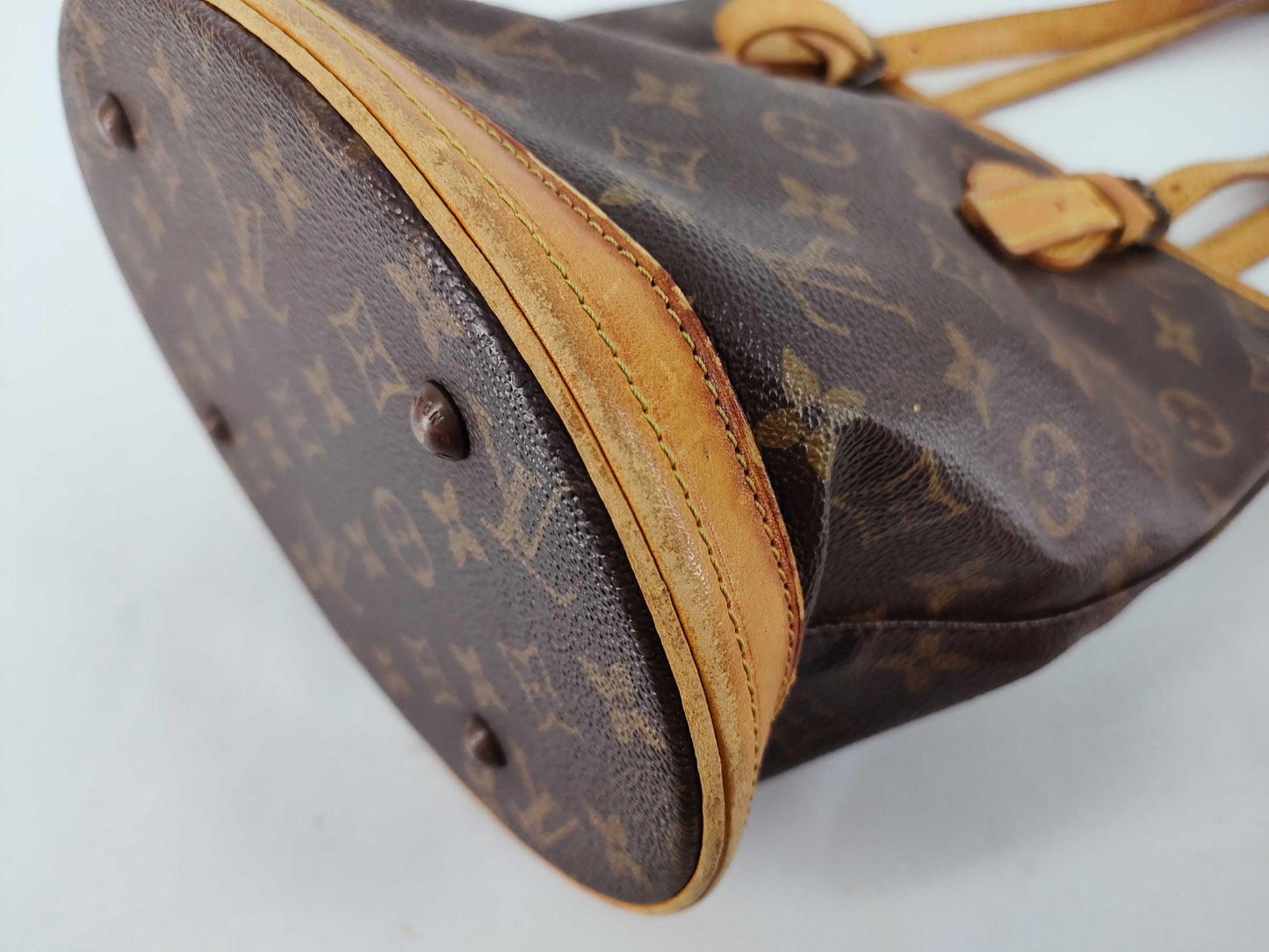 LOUIS VUITTON Louis Vuitton Bucket PM Pouch Tote Bag