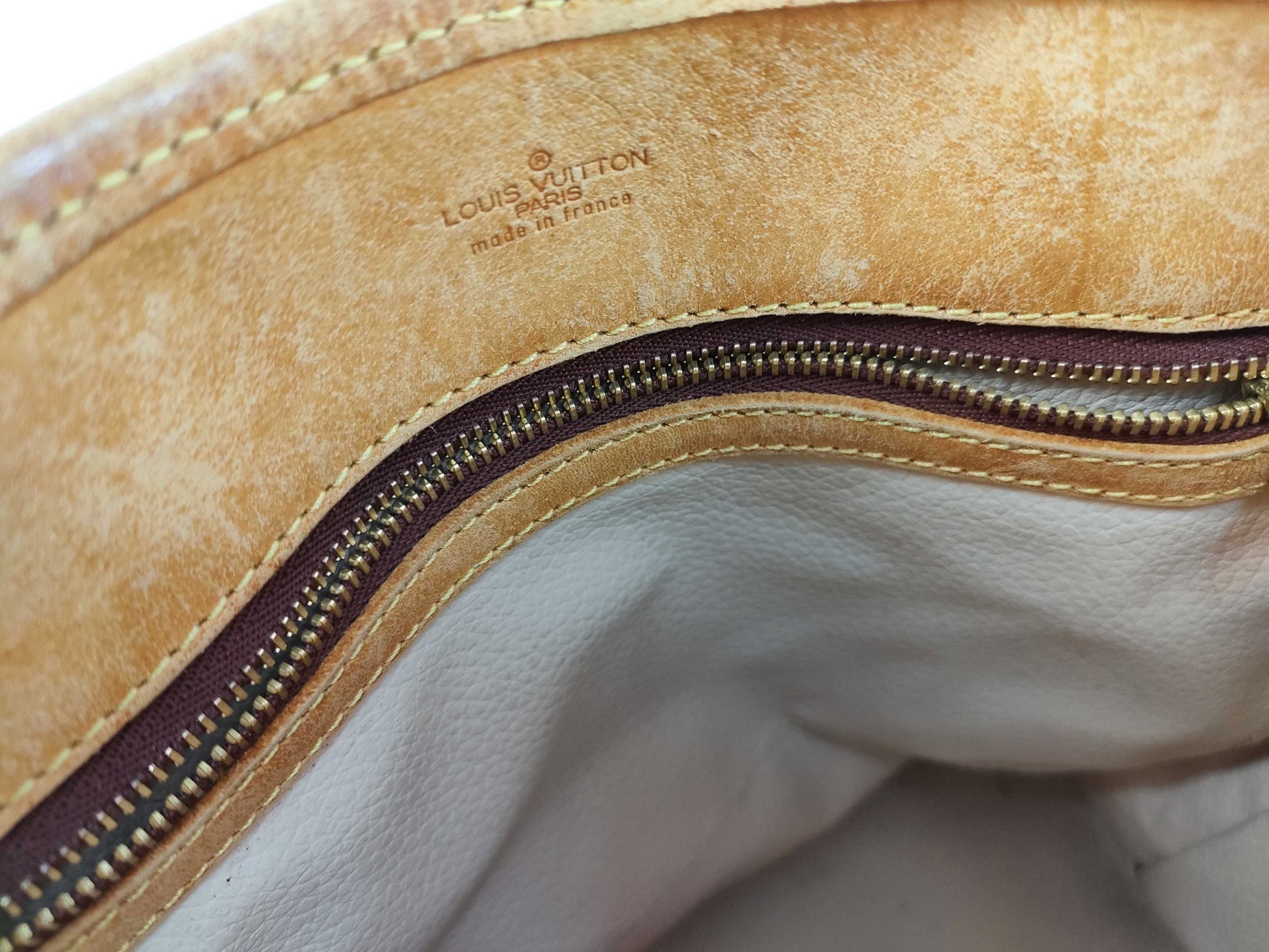 LOUIS VUITTON Louis Vuitton Bucket PM Pouch Tote Bag
