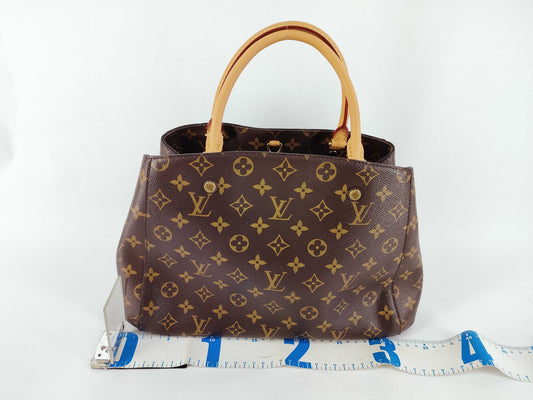 LOUIS VUITTON Louis Vuitton Montaigne Bag Handbag