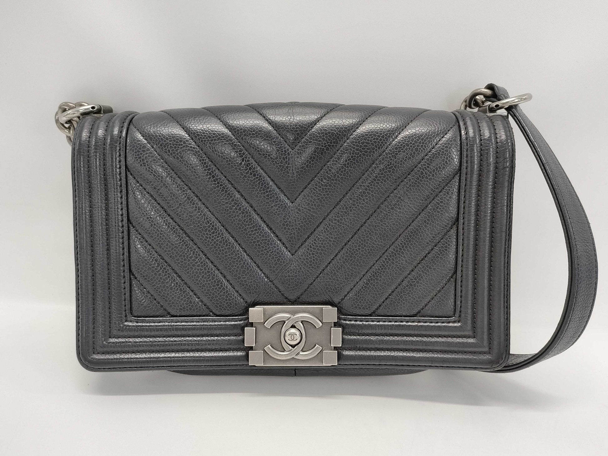 CHANEL Boy Chanel 25 Caviar Leather V-Stitch Chain Shoulder Bag with Seal