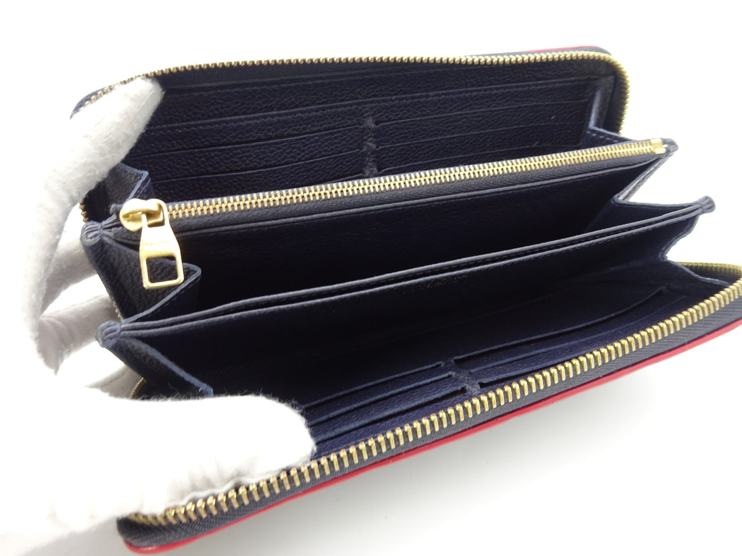 LOUIS VUITTON Monogram Empreinte Zippy Wallet