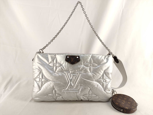 LOUIS VUITTON Maxi Multi Pochette Accessoires Shoulder Bag