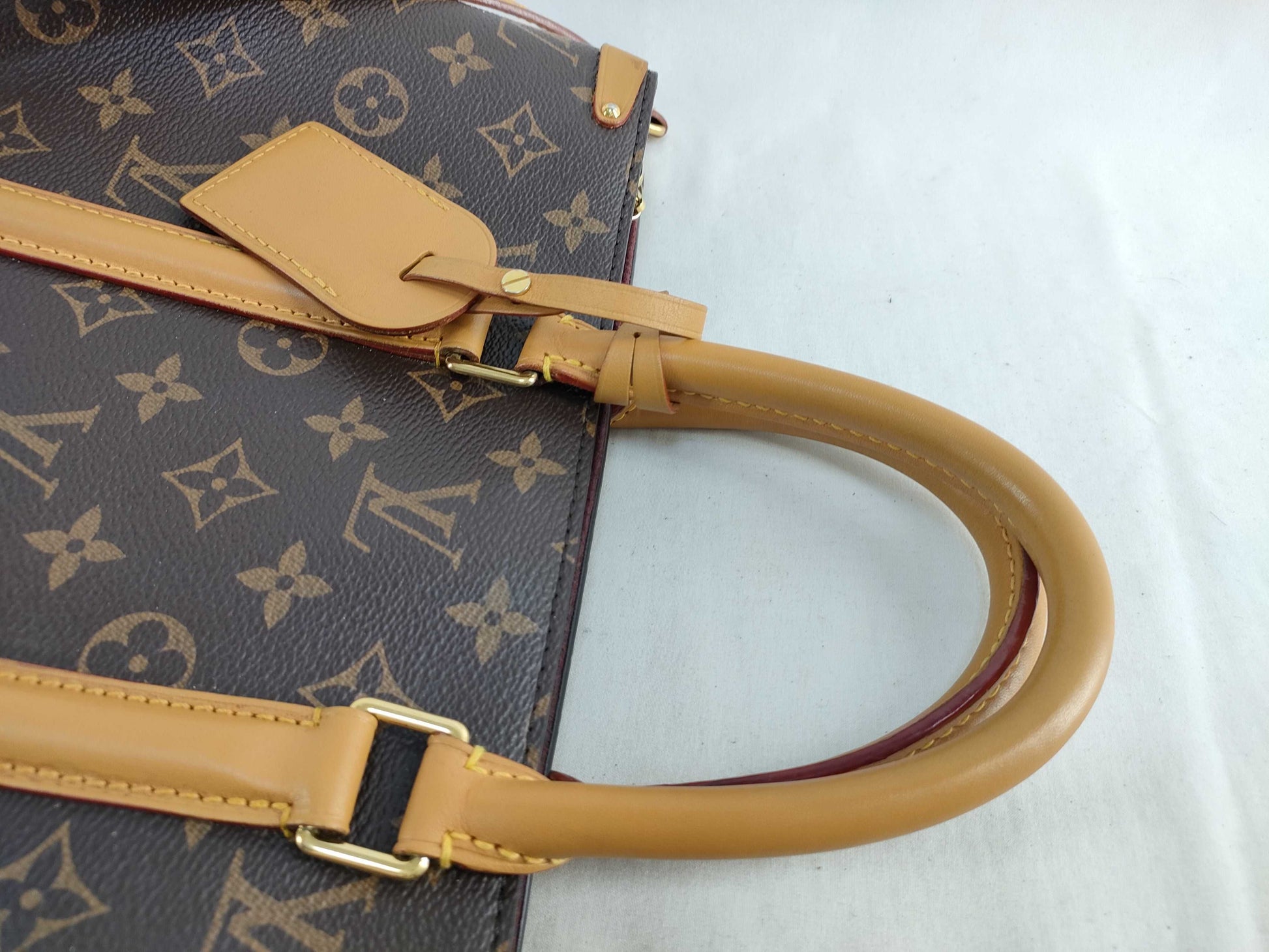 LOUIS VUITTON Louis Vuitton Montaigne Bag Handbag