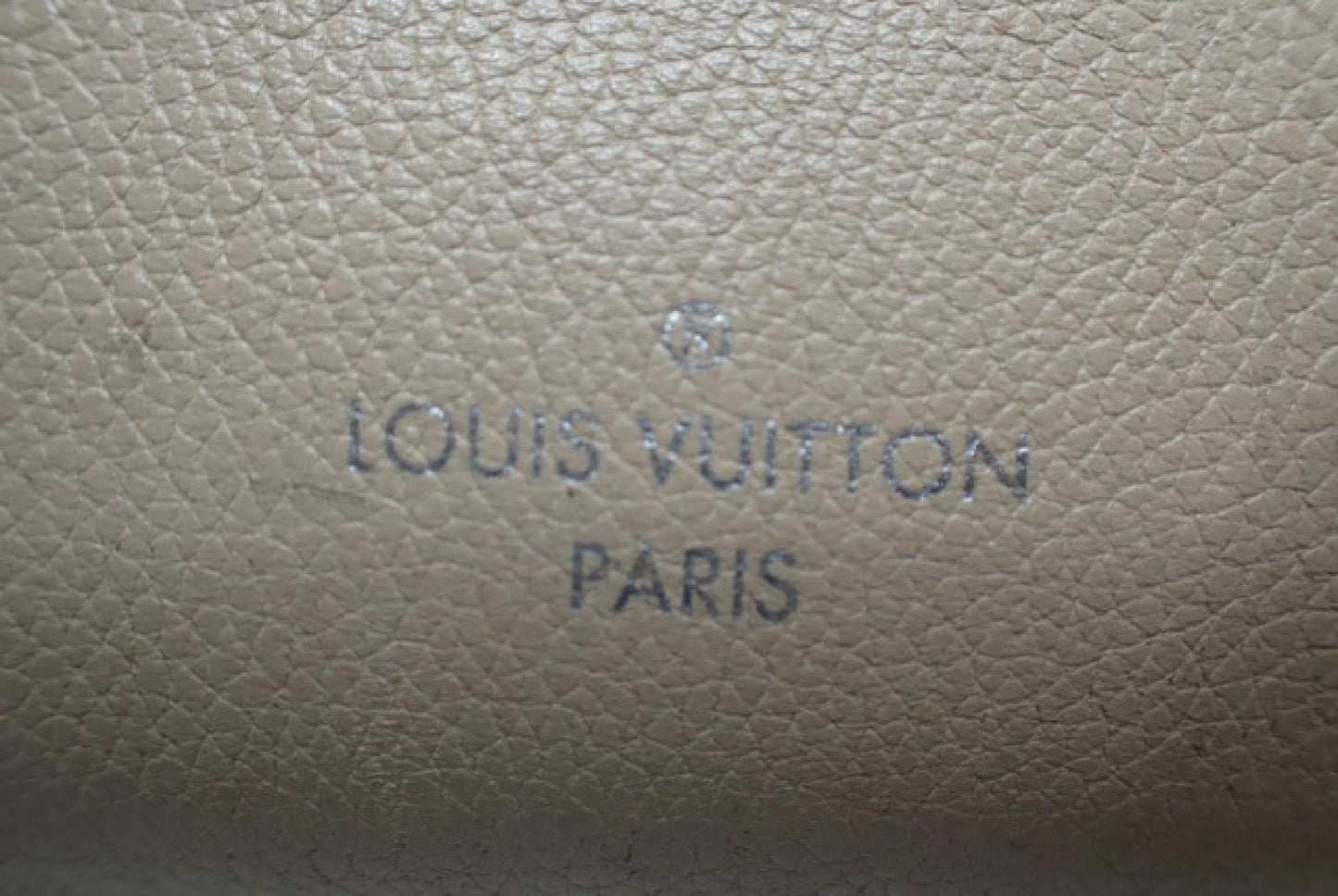 LOUIS VUITTON Lock Me Caba M42289 FL2166 Tote Bag