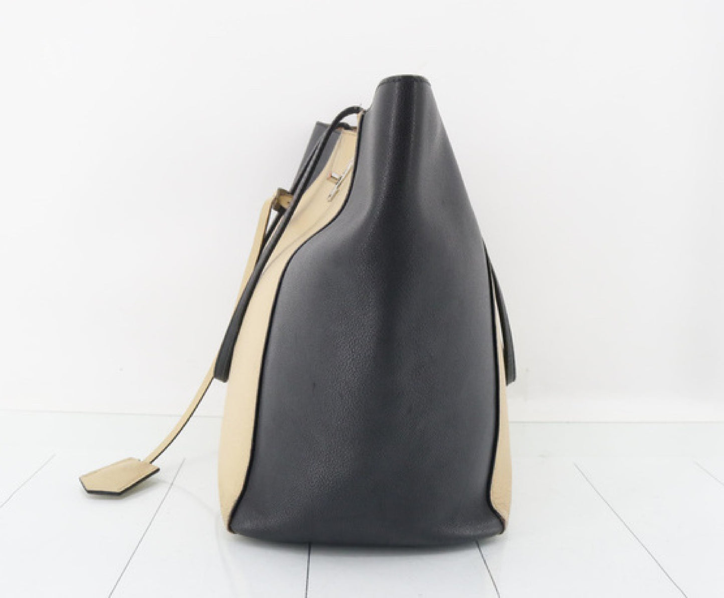 LOUIS VUITTON Lock Me Caba M42289 FL2166 Tote Bag