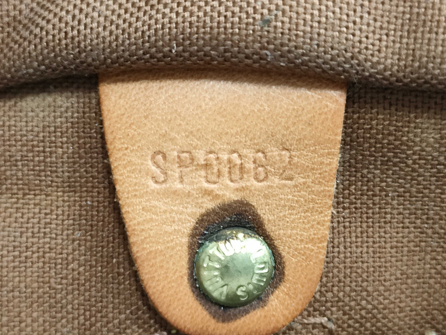 LOUIS VUITTON Louis Vuitton Monogram Speedy 25 Boston Bag