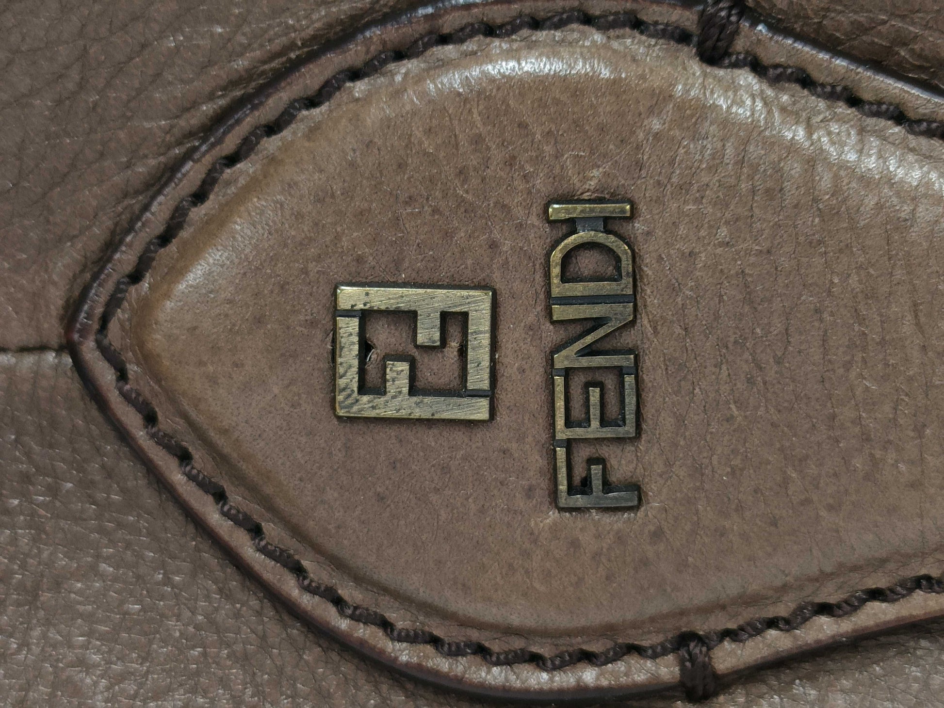 FENDI leather shoulder bag