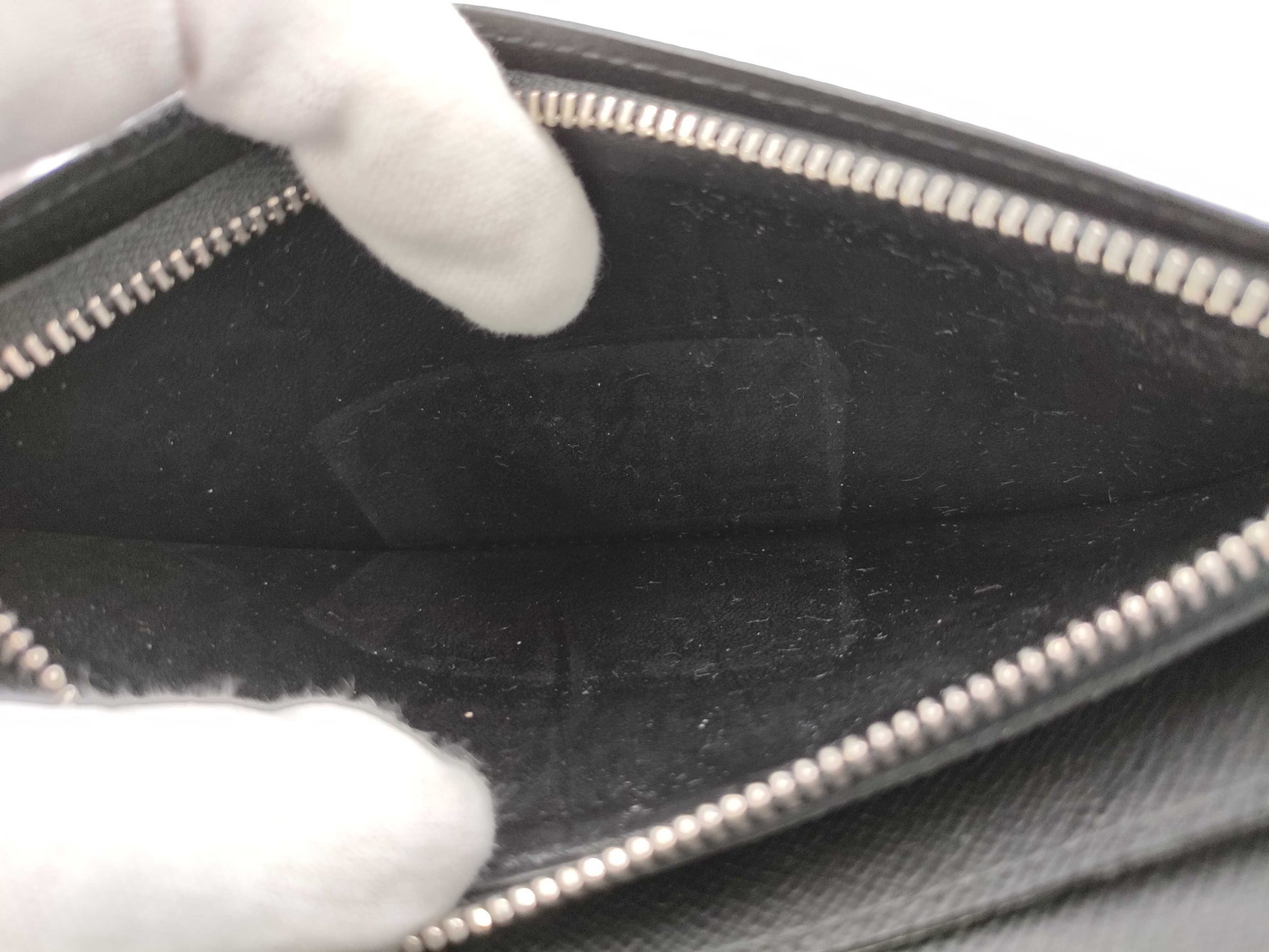 LOUIS VUITTON Graphite Brazza Wallet
