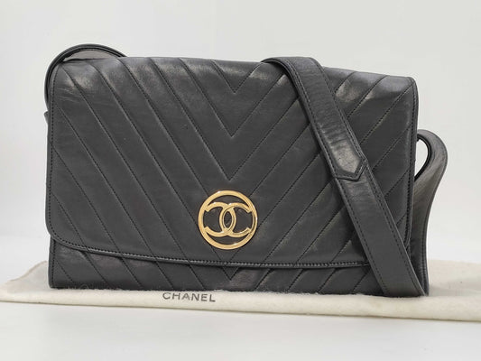 CHANEL Lamb V Stitch Circle Coco Mark Shoulder Bag