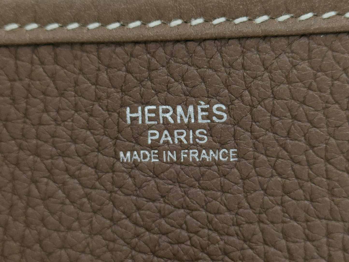 HERMES Evelyn 3PM Taurillon Clemence Etoupe Stainless Steel Y Stamp Shoulder Bag