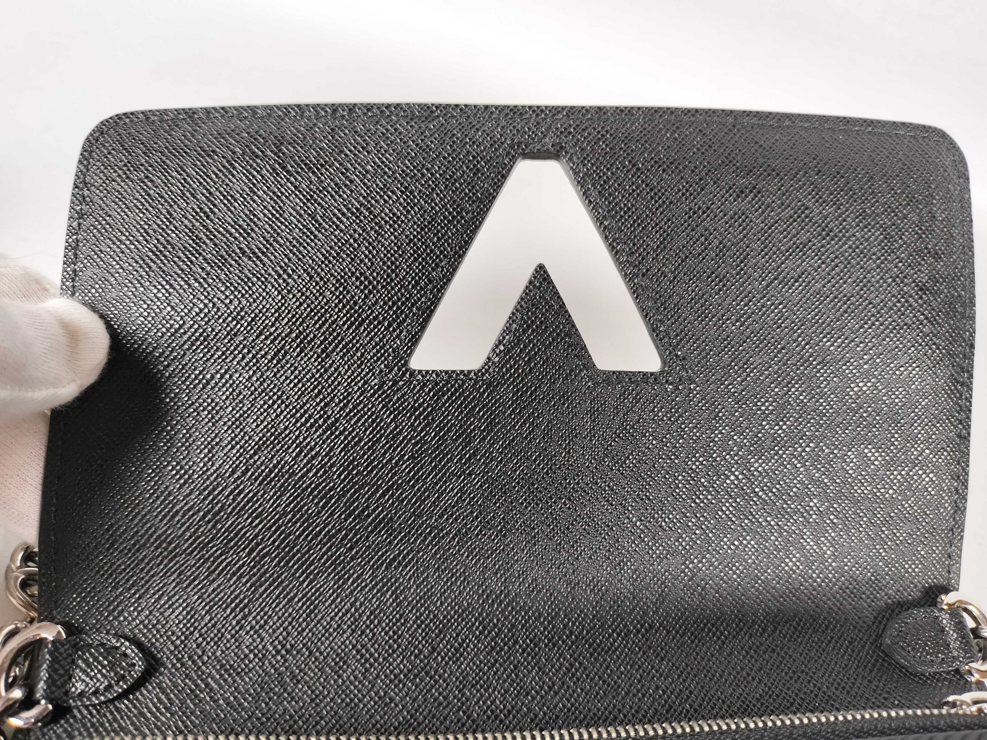 LOUIS VUITTON M62038 Epi Leather LV Epi Portefeuille Twist Chain M62038 Black Shoulder Bag