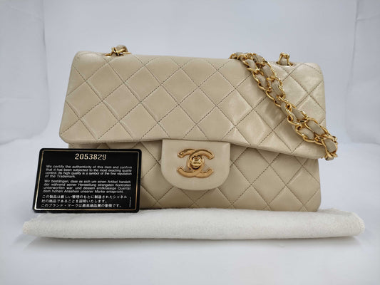 CHANEL Matelasse Chain Shoulder Bag 23, White Lambskin