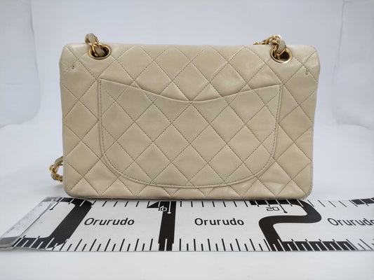 CHANEL Matelasse Chain Shoulder Bag 23, White Lambskin