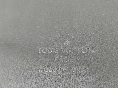 LOUIS VUITTON M 69047 Louis Vuitton Zippy Wallet Vertical Wallet
