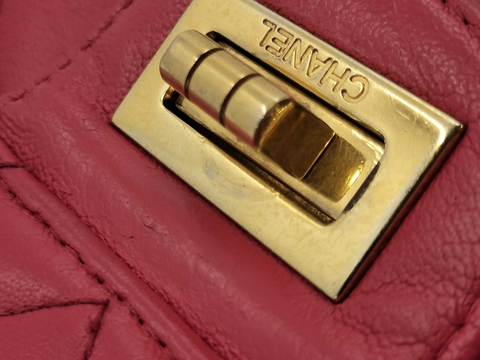 CHANEL Lamb V-Stitch Double Flap 25 Shoulder Bag