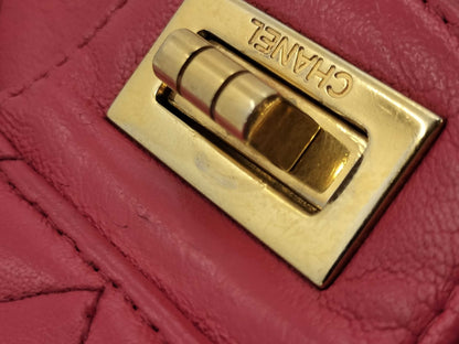 CHANEL Lamb V-Stitch Double Flap 25 Shoulder Bag