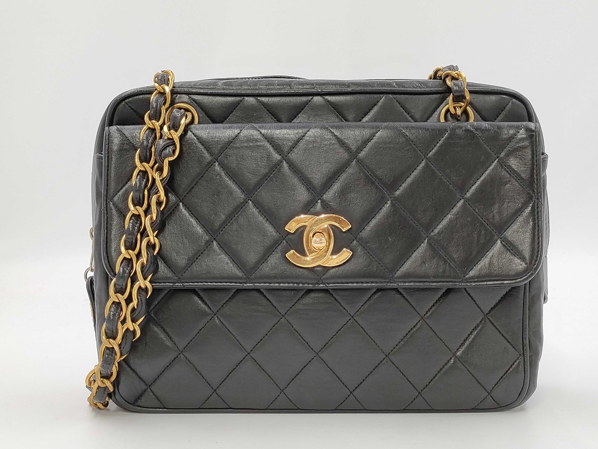 CHANEL Matelasse Shoulder Bag Shoulder Bag