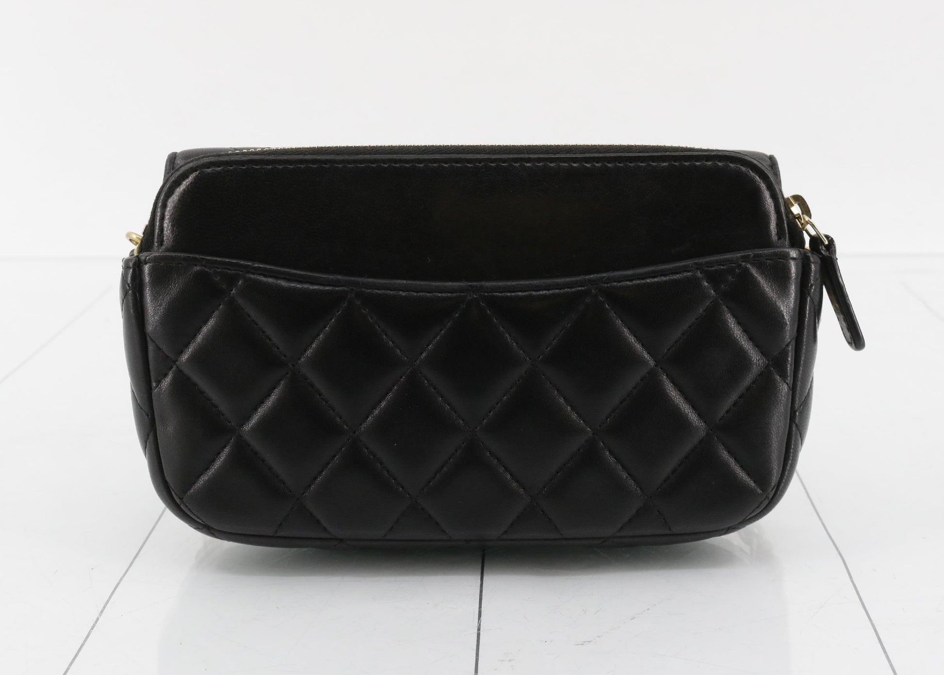 CHANEL Matelasse Chain Wallet Black Charm No. 31 Shoulder Bag
