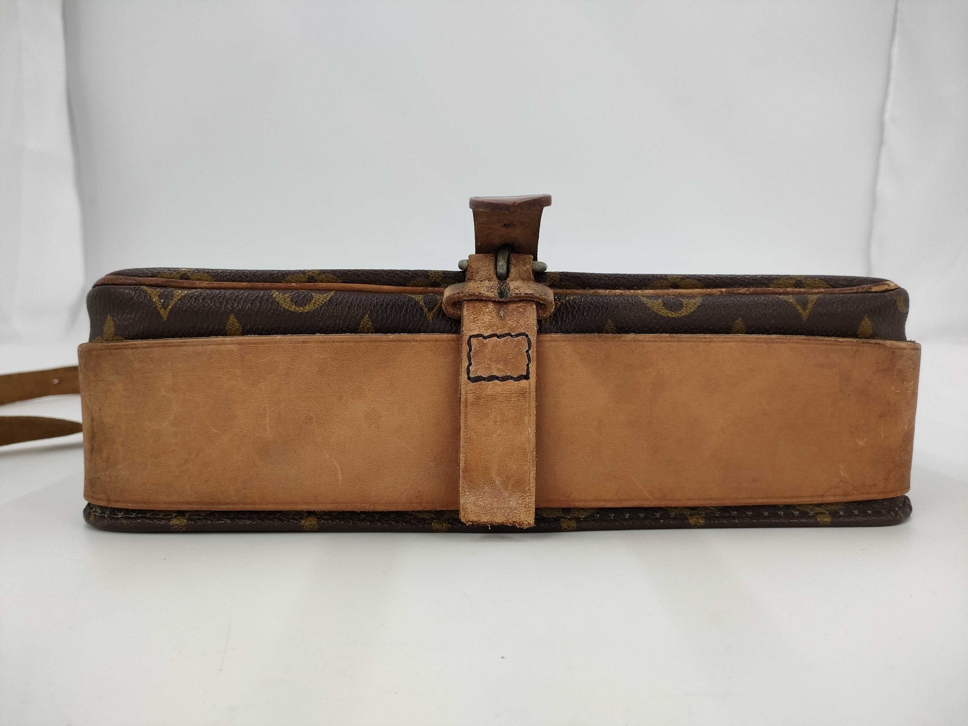 LOUIS VUITTON Monogram Shoulder Bag