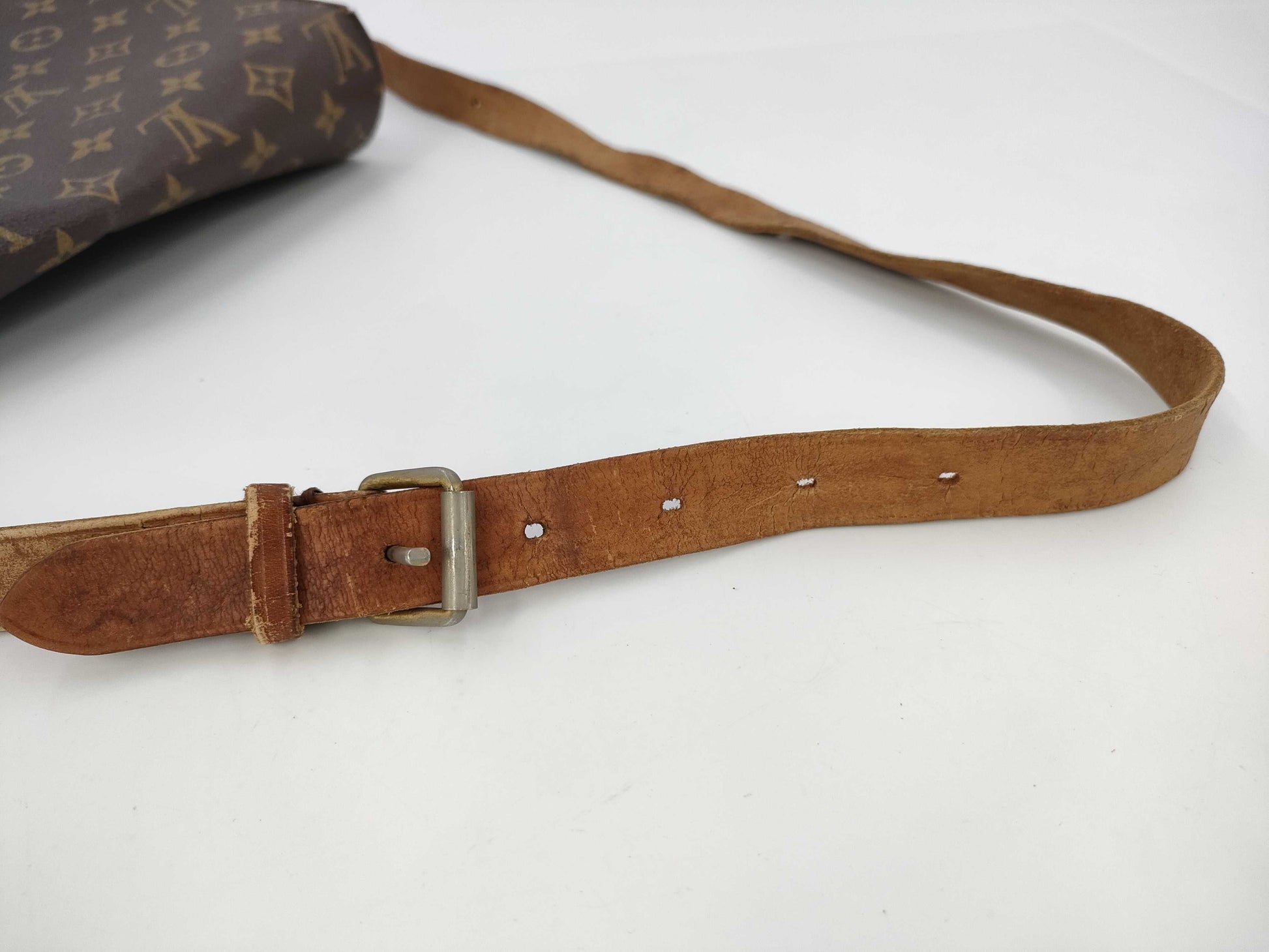 LOUIS VUITTON Monogram Shoulder Bag