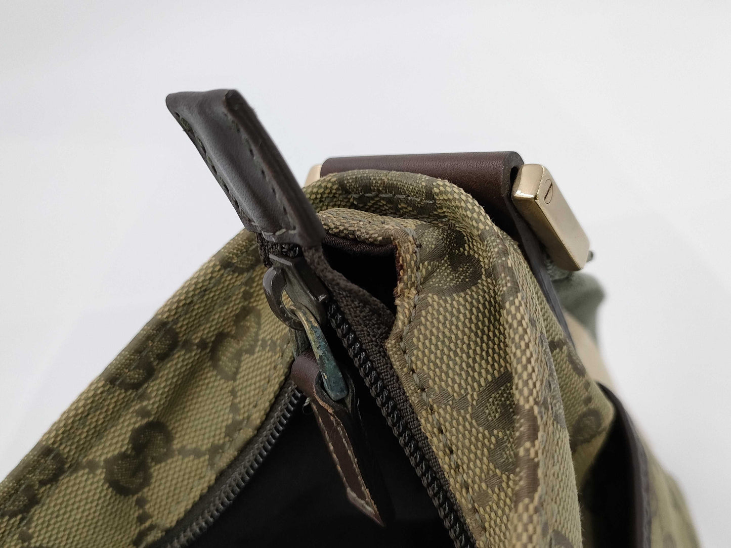 GUCCI GG Canvas 189751 Shoulder Bag