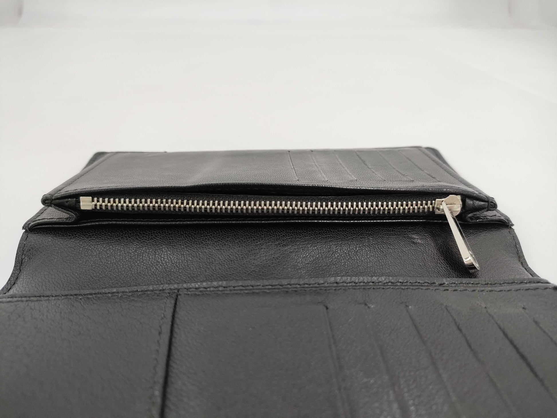 LOUIS VUITTON Ostrich Wallet