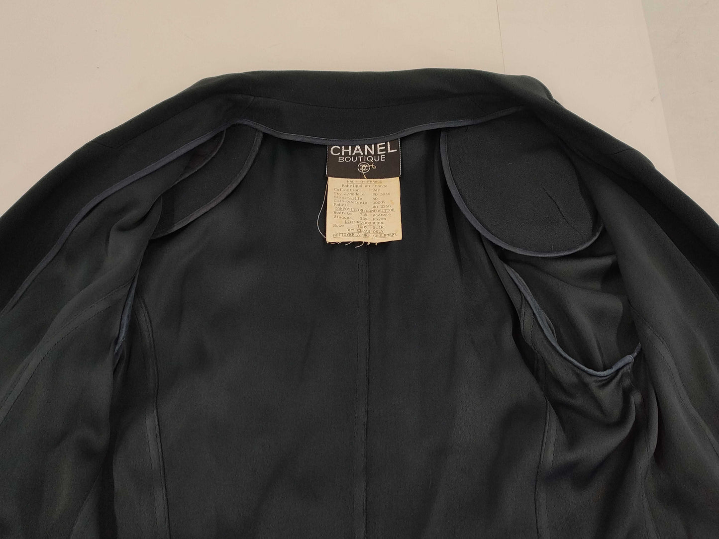 CHANEL outerwear size 40 jacket