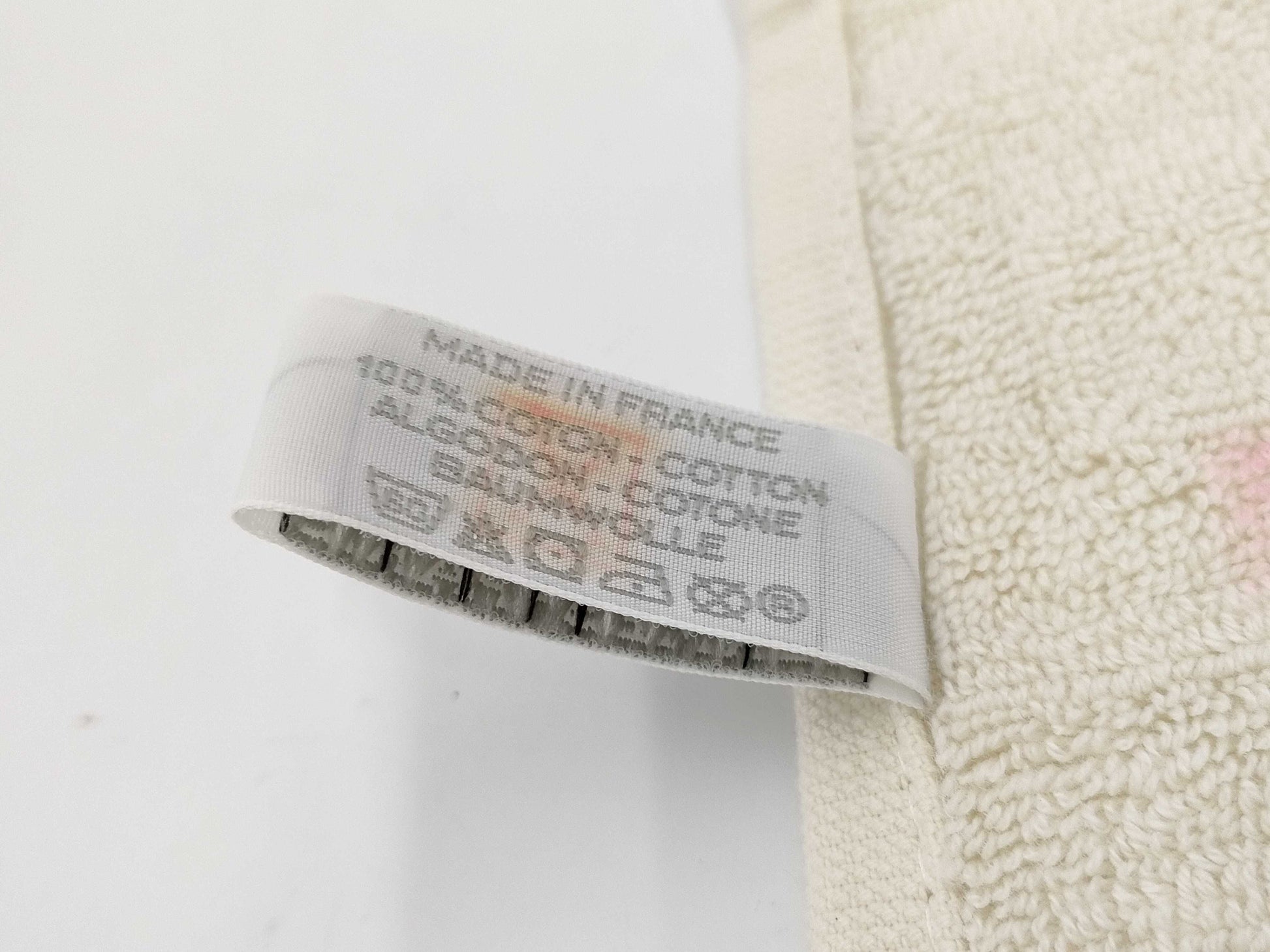 HERMES Hermes handkerchiefs and other apparel