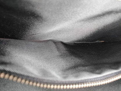 LOUIS VUITTON M32640 Taiga LOUIS VUITTON Business Bag Leather Business Bag