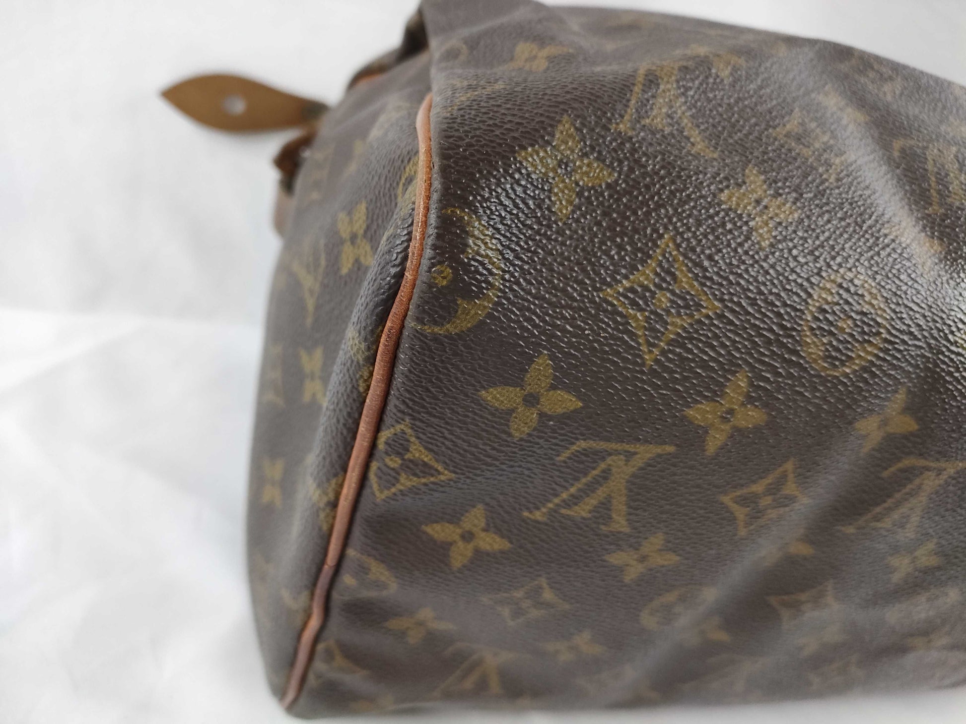 LOUIS VUITTON M41108 Monogram LOUIS VUITTON Louis Vuitton Monogram M41108 Speedy 30 Handbag