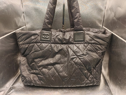 CHANEL Coco Cocoon Tote Bag with Sticker, 13578349, Black Nylon, Non-Stick