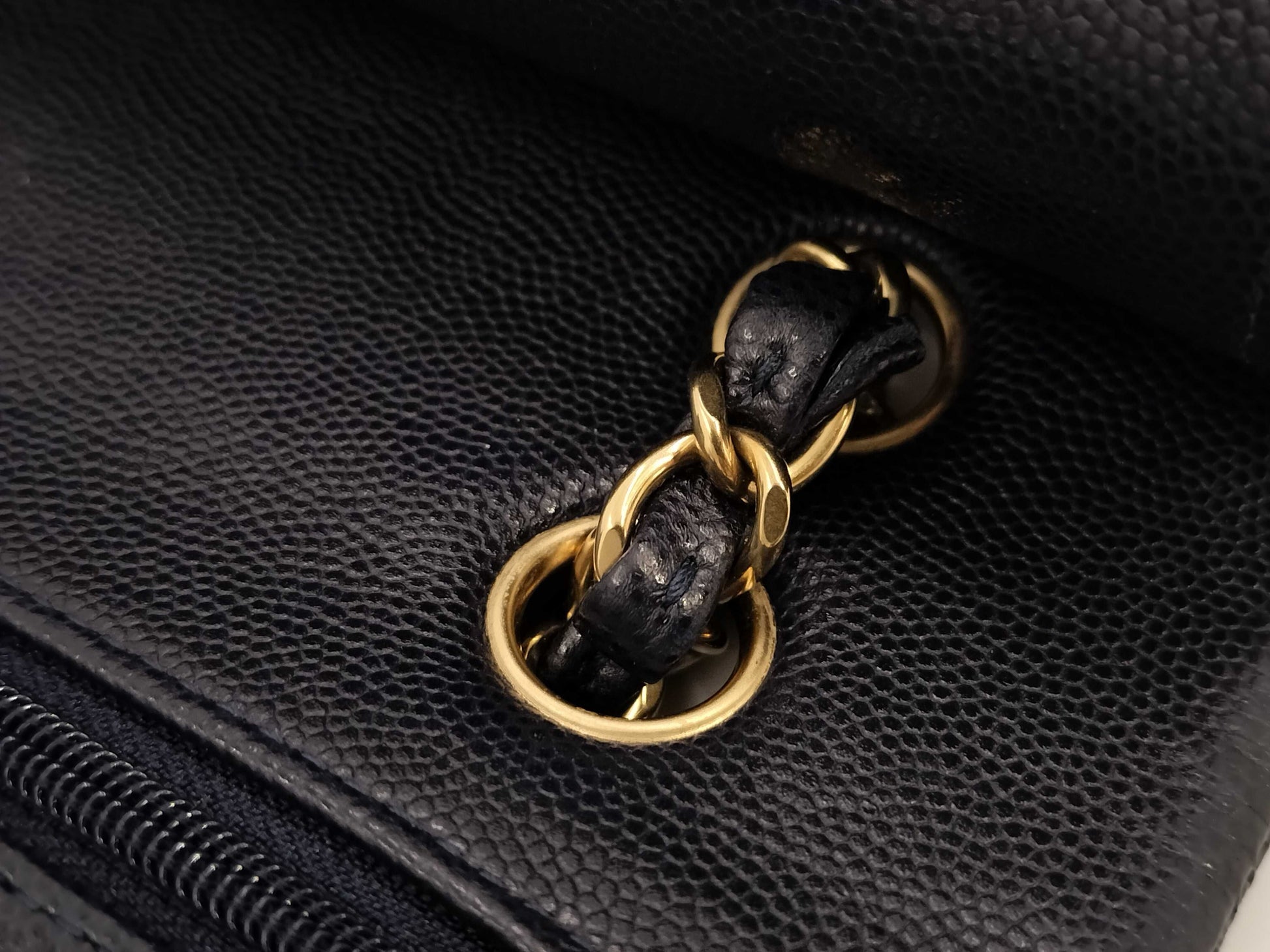 CHANEL CHANEL BAG MATELASSE CAVIAR SKIN 25CM MICROCHIP NAVY CHAIN ​​SHOULDER KJAU397E Shoulder Bag