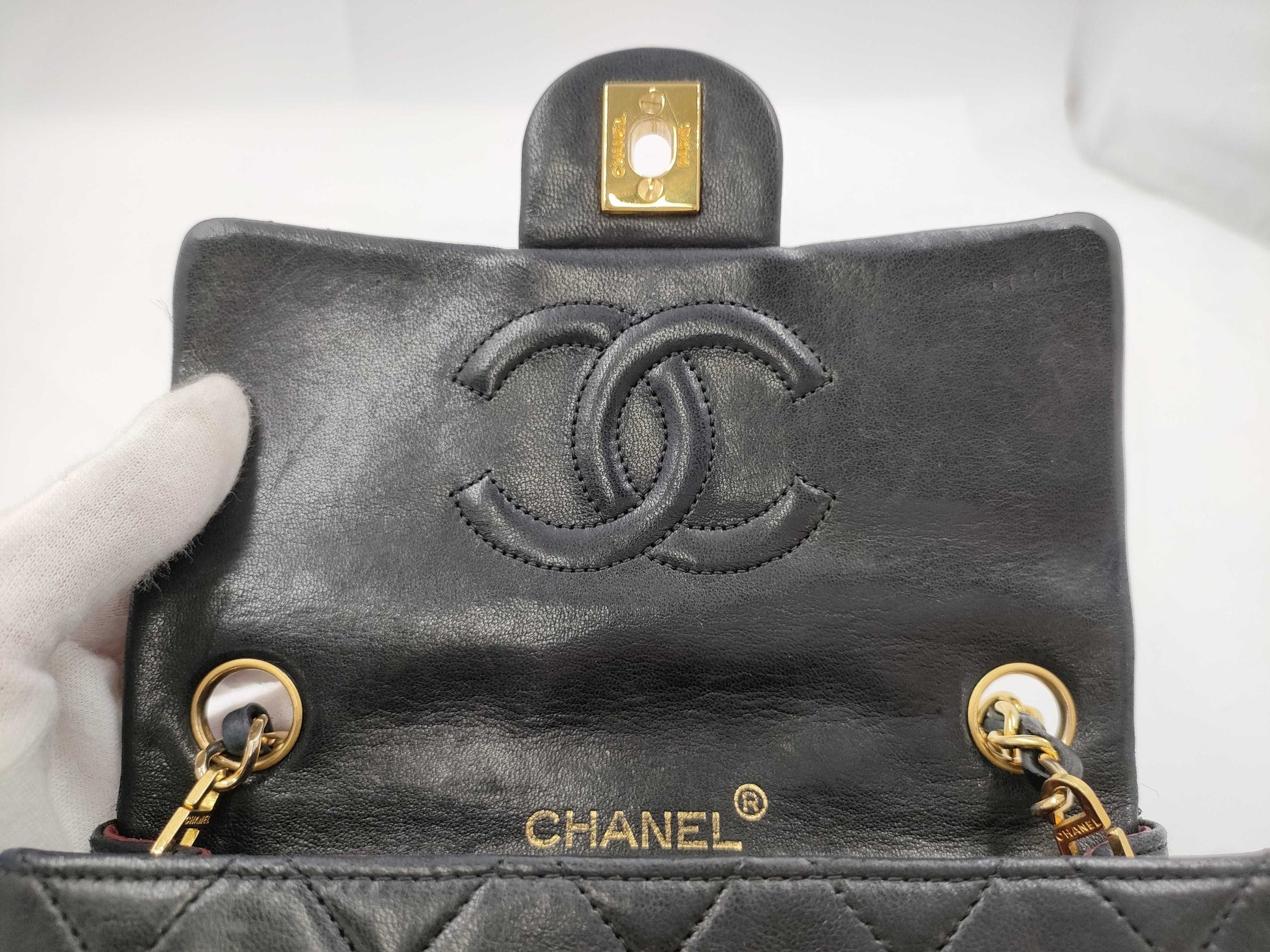 CHANEL Mini Matelasse Lambskin Chain Shoulder Bag