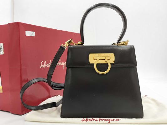 Salvatore Ferragamo Gancini Leather 2-Way Handbag/Shoulder Bag in Black