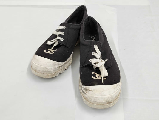 CHANEL Canvas/Rubber Sneakers, Black/White, #38