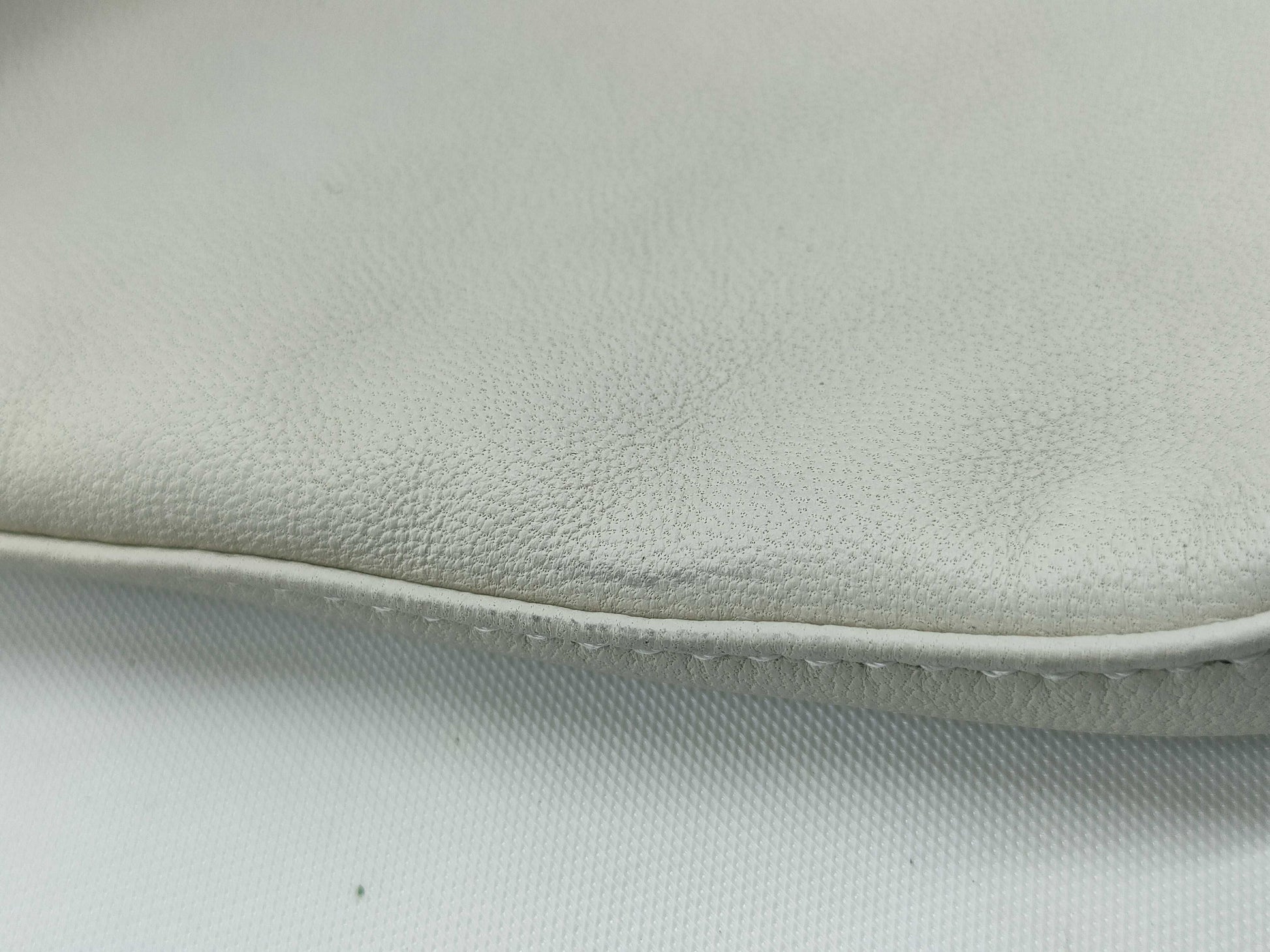 SAINT LAURENT Drawstring Bag Ivory Shoulder Bag