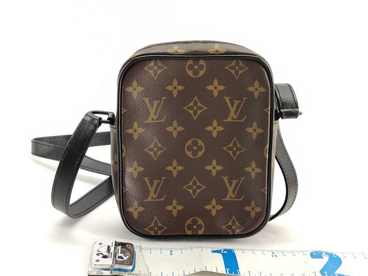 LOUIS VUITTON M69404 Louis Vuitton Macassar Christopher Wearable Wallet M69404 RFID Shoulder Bag