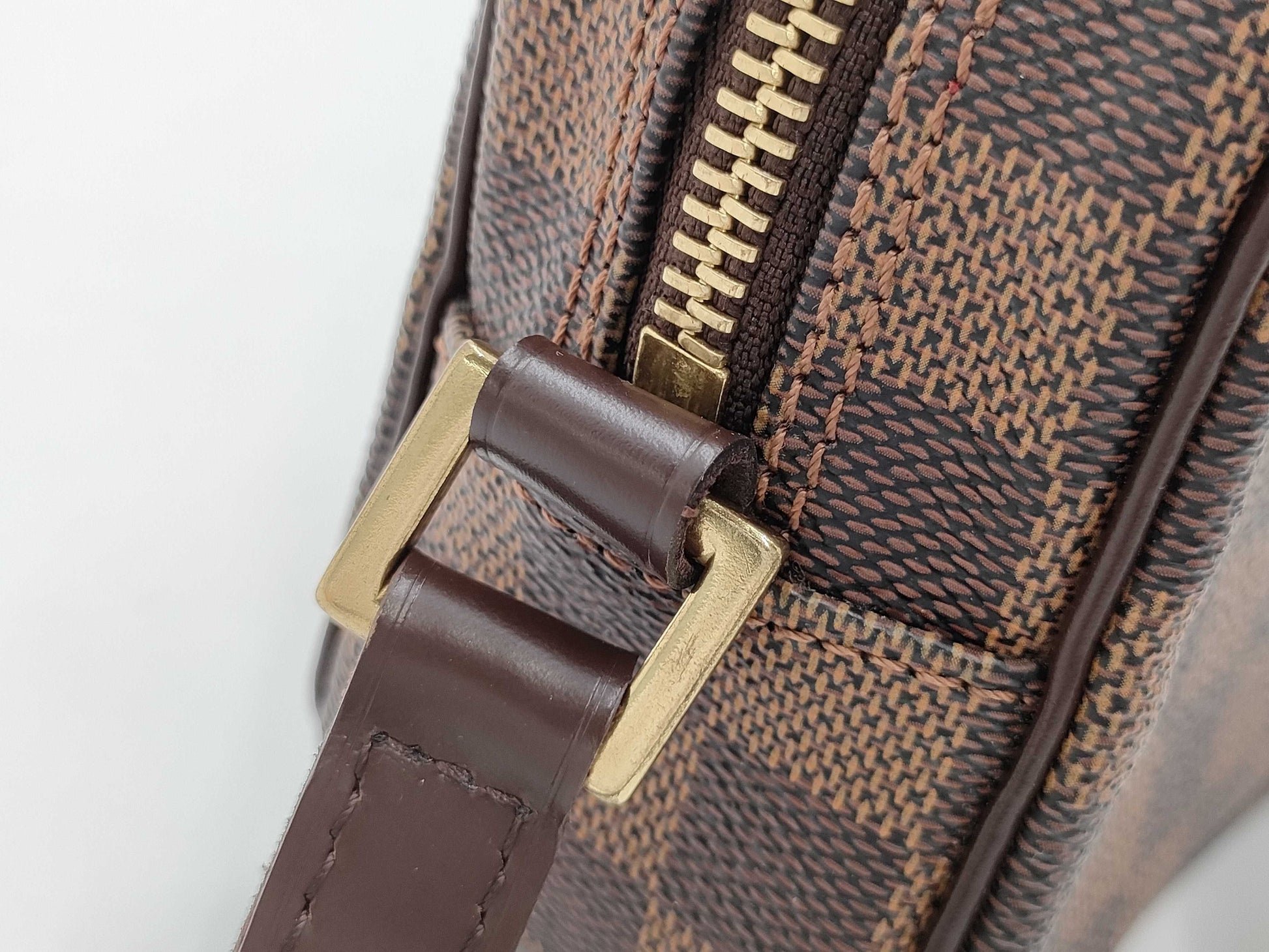 LOUIS VUITTON Damier Pochette Cite N48045 DU0094 Shoulder Bag