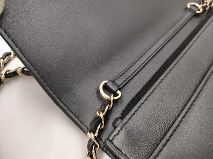 CHANEL Matelasse Shoulder Bag Shoulder Bag