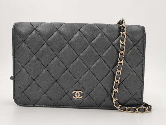 CHANEL Matelasse Shoulder Bag Shoulder Bag