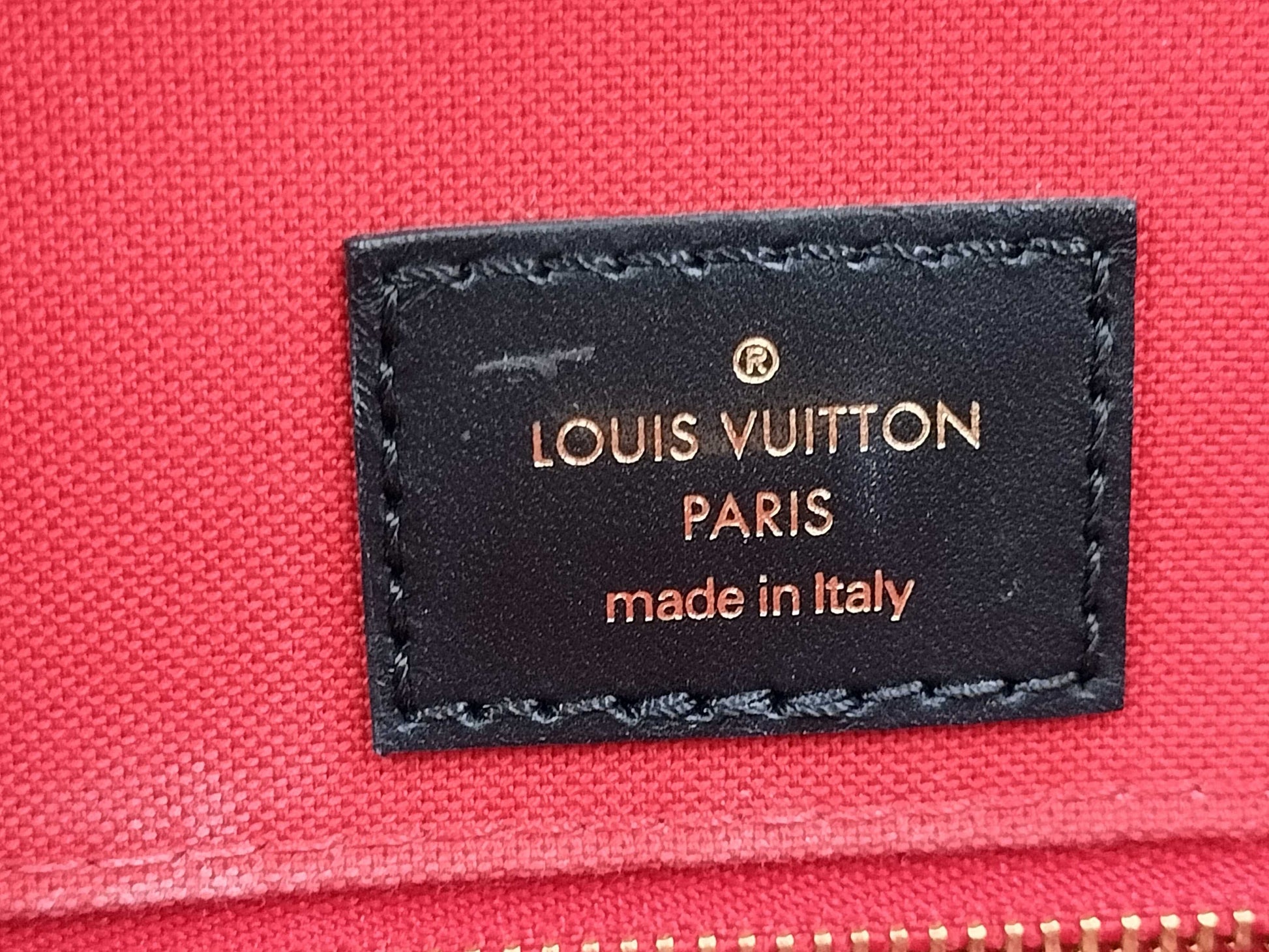 LOUIS VUITTON Louis Vuitton On the Go GM Tote Bag