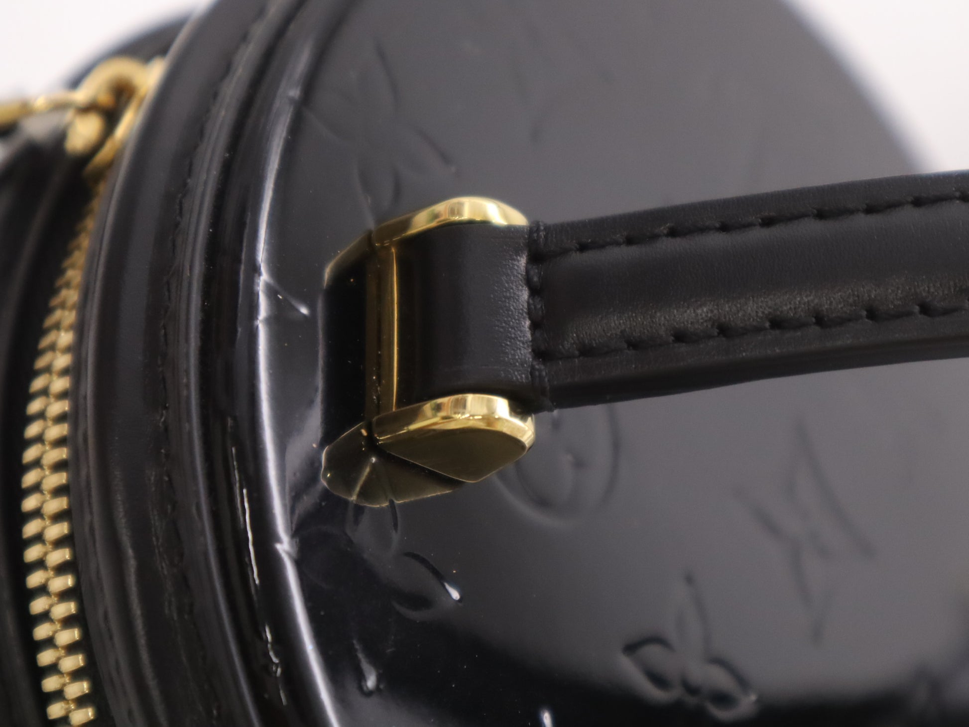 LOUIS VUITTON M53997 Cannes PM Noir Handbag