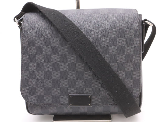 LOUIS VUITTON N41260? Damier Graphite District PM Shoulder Bag