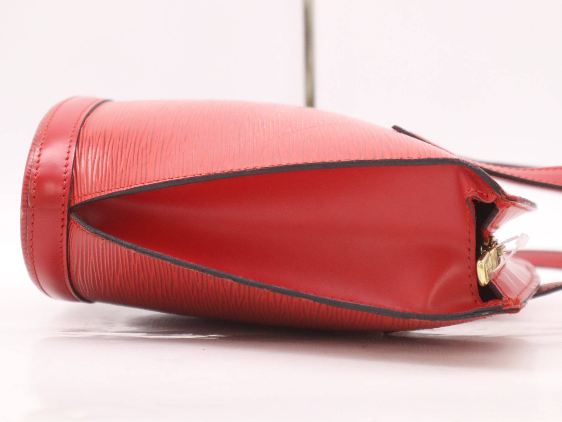 LOUIS VUITTON M52337 Epi Saint-Jacques Poignier Long Castilian Red Tote Bag